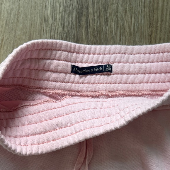 Abercrombie & Fitch Light Pink Lounge Pants - Picture 2 of 4